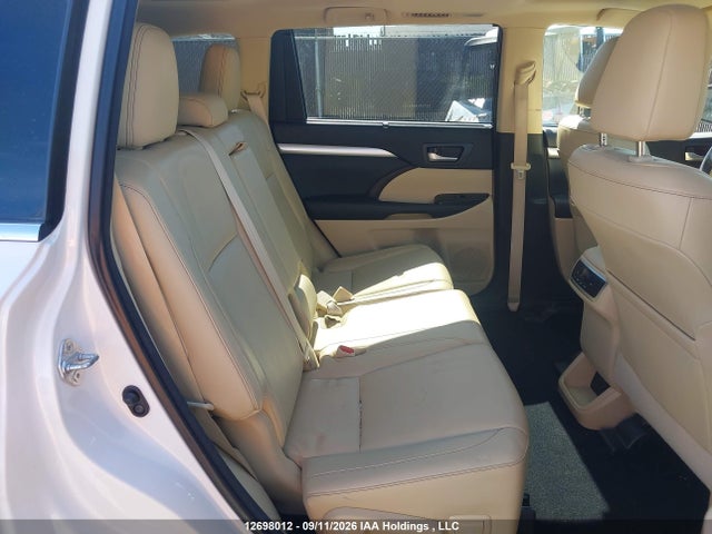 Toyota Highlander Xle 2014 5TDJKRFH3ES024877 Image 8