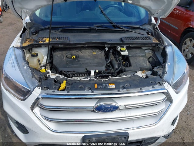 Продаж на аукціоні авто 2018 Ford Escape Se, vin: 1FMCU9GD1JUC42476, номер лоту: 12688742