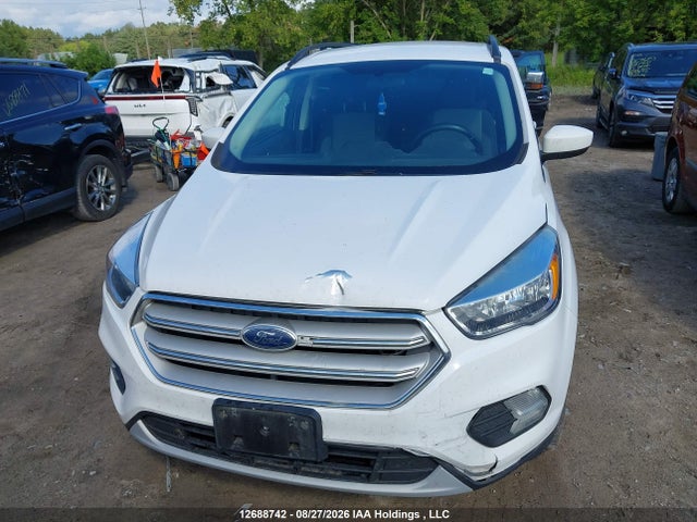 Продаж на аукціоні авто 2018 Ford Escape Se, vin: 1FMCU9GD1JUC42476, номер лоту: 12688742