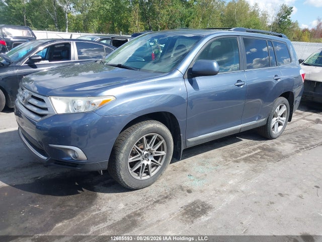 Auction sale of the 2013 Toyota Highlander V6, vin: 5TDBK3EH3DS246093, lot number: 12685593