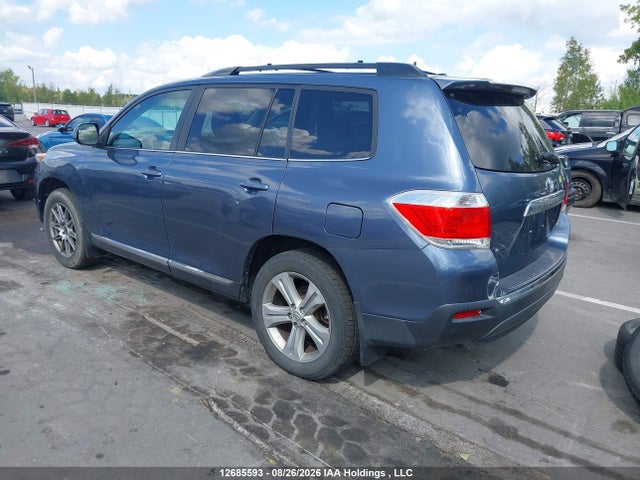 Auction sale of the 2013 Toyota Highlander V6, vin: 5TDBK3EH3DS246093, lot number: 12685593
