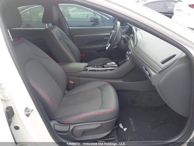 KMHL44J28PA297799 Hyundai Sonata