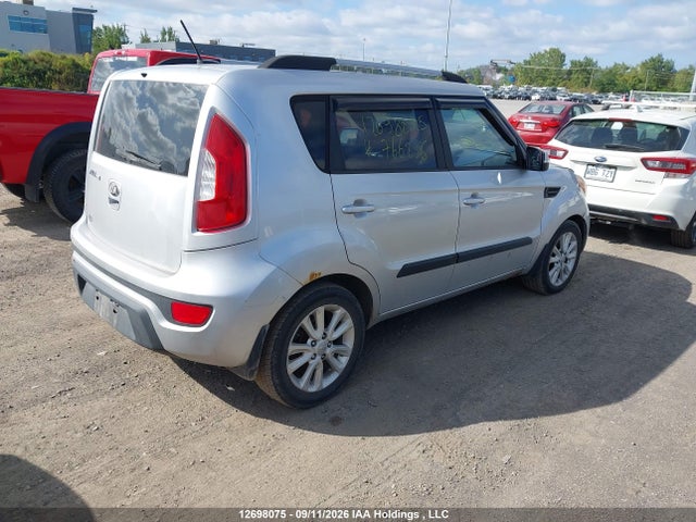 2013 Kia Soul 2.0l 2u/2.0l 4u/2.0l 4u Burner/2.0l 4u Luxury/2.0l 4u Retro მანქანა იყიდება აუქციონზე, vin: KNDJT2A60D7766236, აუქციონის ნომერი: 12698075