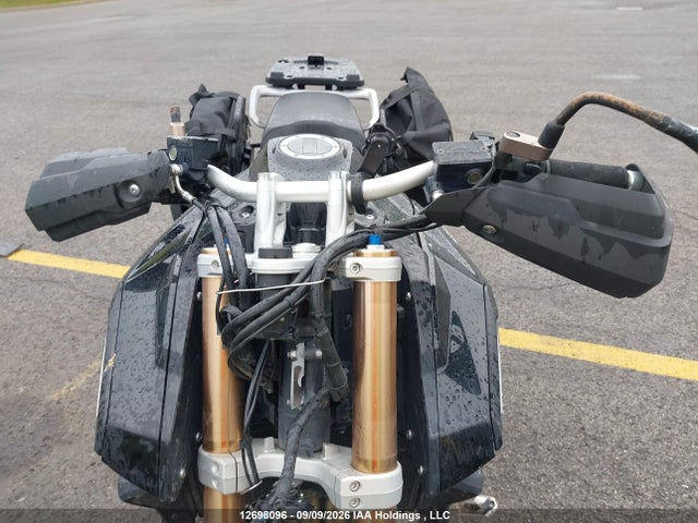 12698096 :رقم المزاد ، SMTF02XK5DJ576181 vin ، 2013 Triumph Motorcycle Tiger Explorer مزاد بيع