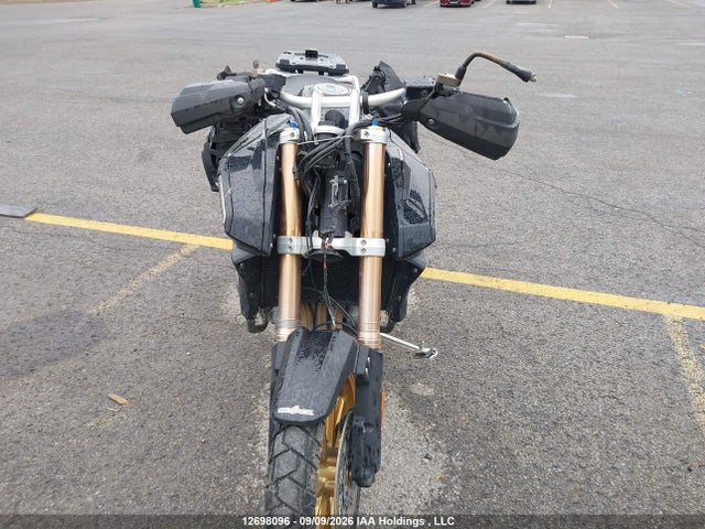 12698096 :رقم المزاد ، SMTF02XK5DJ576181 vin ، 2013 Triumph Motorcycle Tiger Explorer مزاد بيع