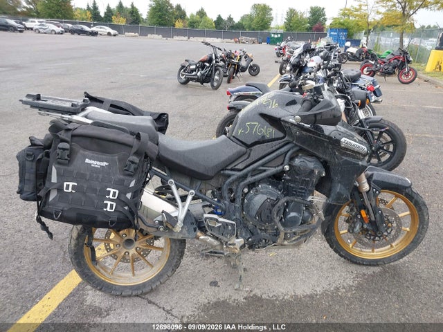 12698096 :رقم المزاد ، SMTF02XK5DJ576181 vin ، 2013 Triumph Motorcycle Tiger Explorer مزاد بيع