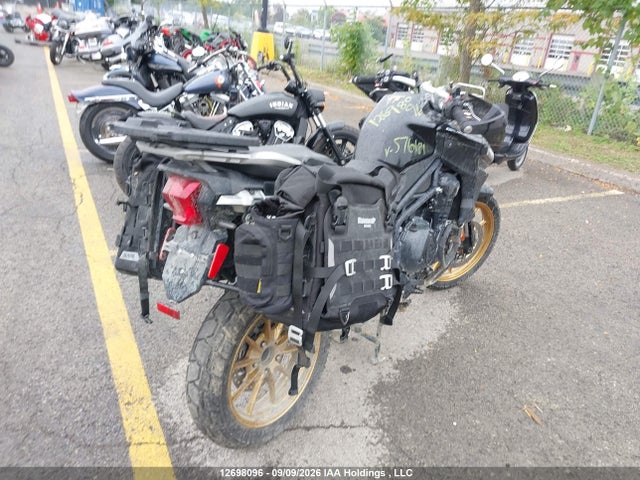 12698096 :رقم المزاد ، SMTF02XK5DJ576181 vin ، 2013 Triumph Motorcycle Tiger Explorer مزاد بيع