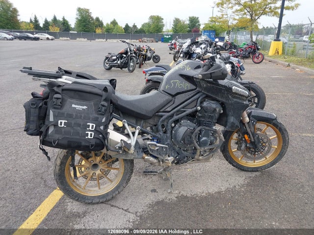 12698096 :رقم المزاد ، SMTF02XK5DJ576181 vin ، 2013 Triumph Motorcycle Tiger Explorer مزاد بيع