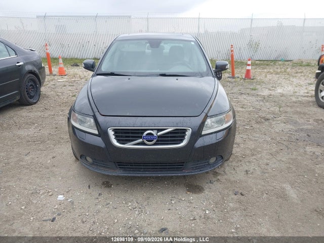 12698109 :رقم المزاد ، YV1MS382092447216 vin ، 2009 Volvo S40 2.4i مزاد بيع
