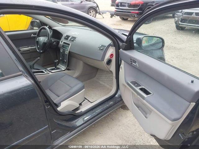 12698109 :رقم المزاد ، YV1MS382092447216 vin ، 2009 Volvo S40 2.4i مزاد بيع