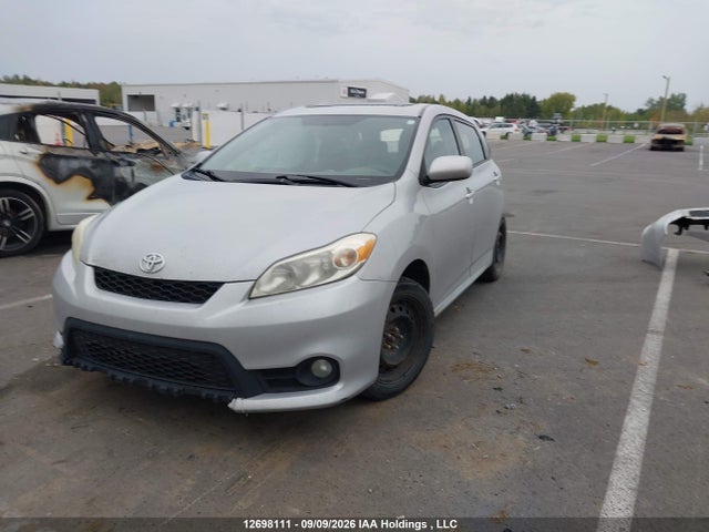 12698111 :رقم المزاد ، 2T1KU4EEXBC644011 vin ، 2011 Toyota Matrix مزاد بيع