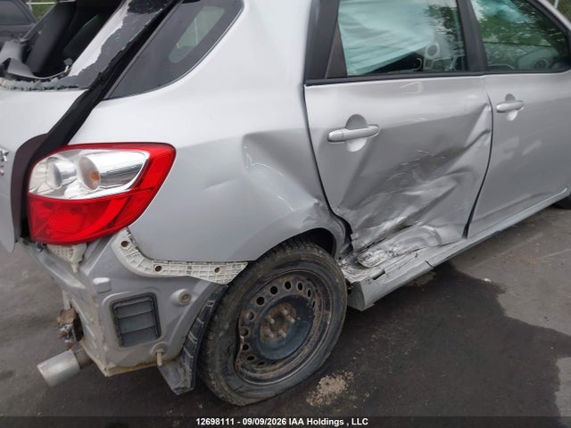 12698111 :رقم المزاد ، 2T1KU4EEXBC644011 vin ، 2011 Toyota Matrix مزاد بيع