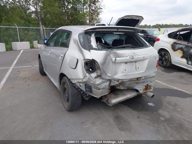 12698111 :رقم المزاد ، 2T1KU4EEXBC644011 vin ، 2011 Toyota Matrix مزاد بيع
