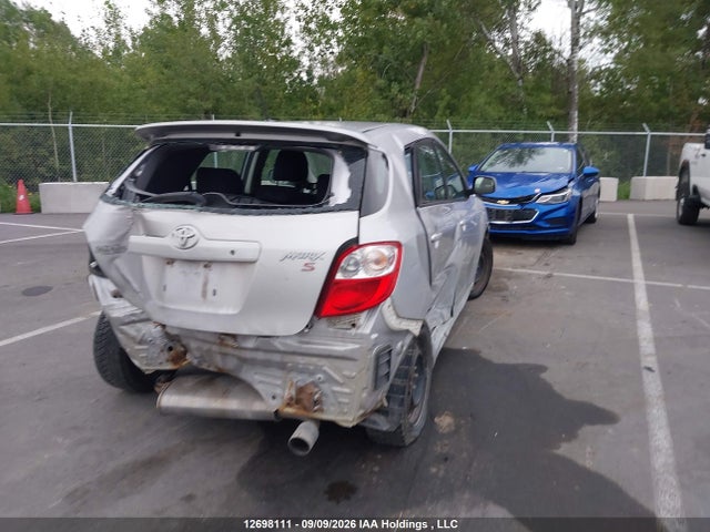 12698111 :رقم المزاد ، 2T1KU4EEXBC644011 vin ، 2011 Toyota Matrix مزاد بيع