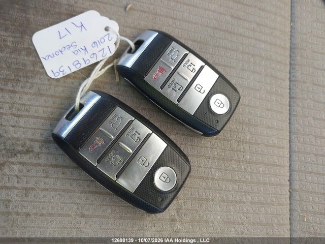 KIA SEDONA LX 2016 KNDMB5C12G6205615 Image 11