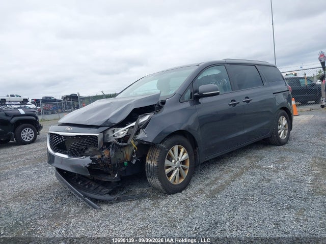 KIA SEDONA LX 2016 KNDMB5C12G6205615 Image 2