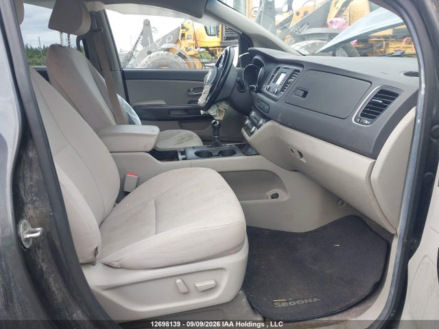 KIA SEDONA LX 2016 KNDMB5C12G6205615 Image 5