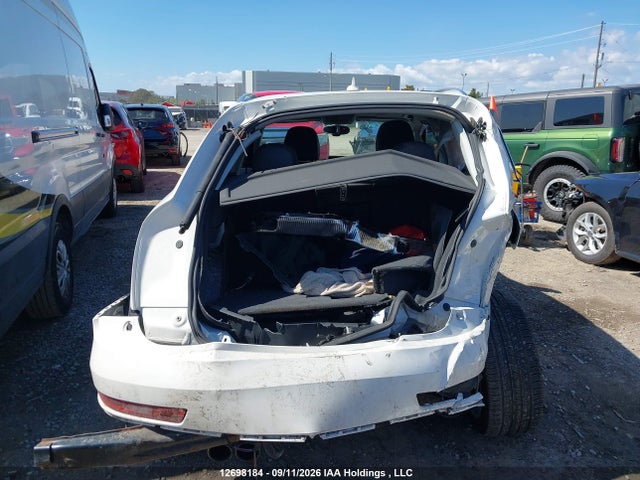 12698184 :رقم المزاد ، WA1FFEFS3FR003164 vin ، 2015 Audi Q3 Prestige مزاد بيع