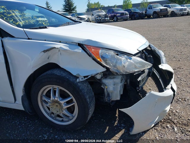 12698194 :رقم المزاد ، 5NPEB4AC0BH106907 vin ، 2011 Hyundai Sonata Gls مزاد بيع