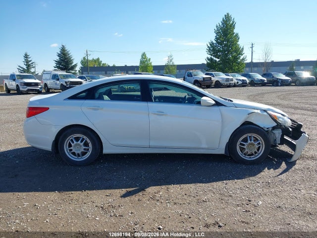 12698194 :رقم المزاد ، 5NPEB4AC0BH106907 vin ، 2011 Hyundai Sonata Gls مزاد بيع