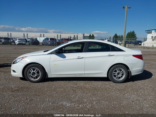 12698194 :رقم المزاد ، 5NPEB4AC0BH106907 vin ، 2011 Hyundai Sonata Gls مزاد بيع