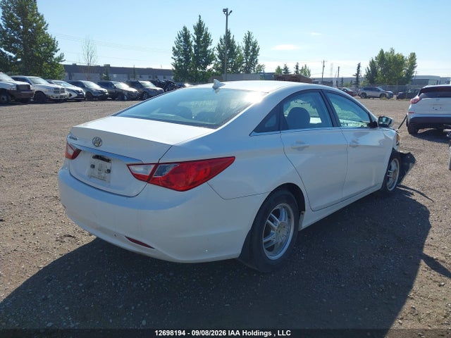 12698194 :رقم المزاد ، 5NPEB4AC0BH106907 vin ، 2011 Hyundai Sonata Gls مزاد بيع