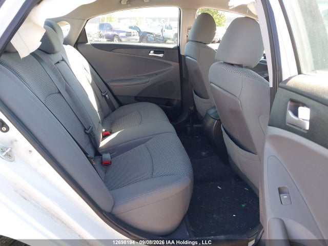 12698194 :رقم المزاد ، 5NPEB4AC0BH106907 vin ، 2011 Hyundai Sonata Gls مزاد بيع