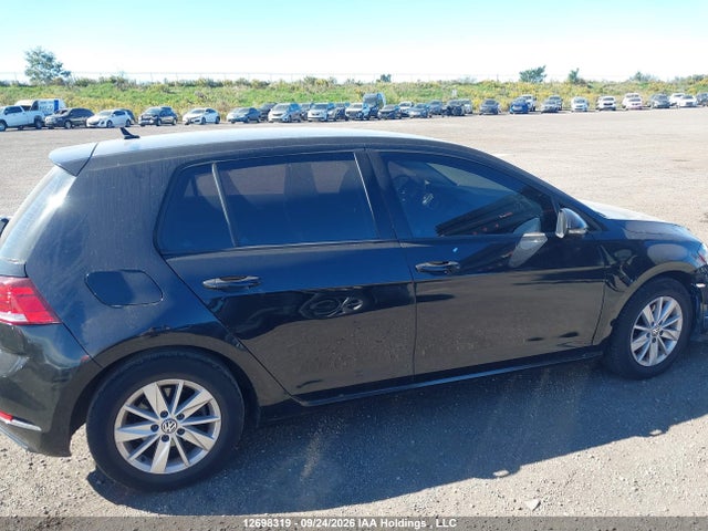 12698319 :رقم المزاد ، 3VWG17AU1JM281727 vin ، 2018 Volkswagen Golf 1.8 Tsi Highline/1.8 Tsi Trendline/comfortline مزاد بيع