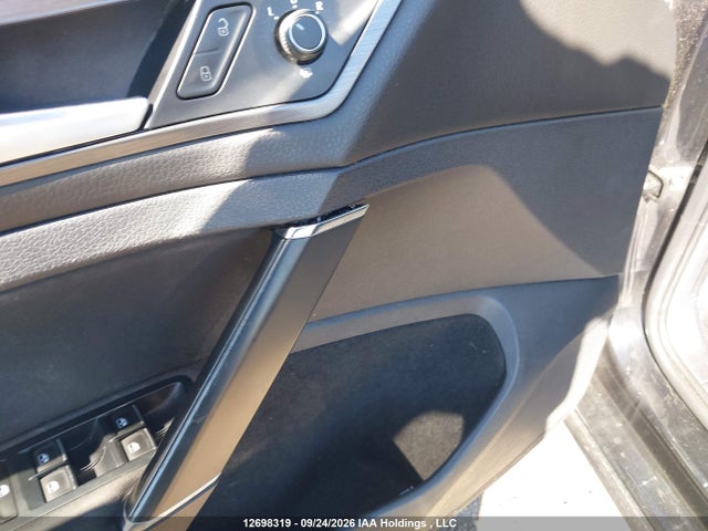 12698319 :رقم المزاد ، 3VWG17AU1JM281727 vin ، 2018 Volkswagen Golf 1.8 Tsi Highline/1.8 Tsi Trendline/comfortline مزاد بيع