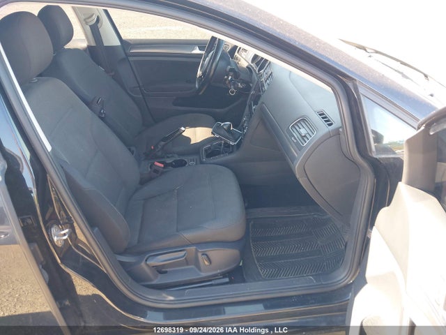 12698319 :رقم المزاد ، 3VWG17AU1JM281727 vin ، 2018 Volkswagen Golf 1.8 Tsi Highline/1.8 Tsi Trendline/comfortline مزاد بيع