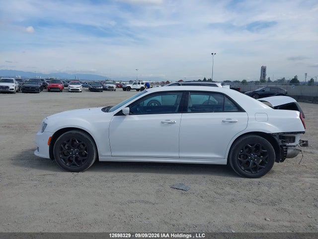 Aukcja sprzedaży 2023 Chrysler 300 Touring-l Awd, vin: 2C3CCASG5PH561289, numer aukcji: 12698329