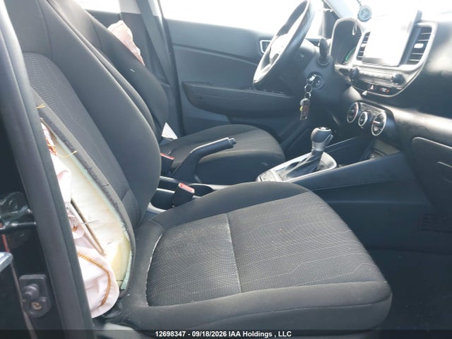 2024 Hyundai Venue Essential მანქანა იყიდება აუქციონზე, vin: KMHRB8A38RU301335, აუქციონის ნომერი: 12698347