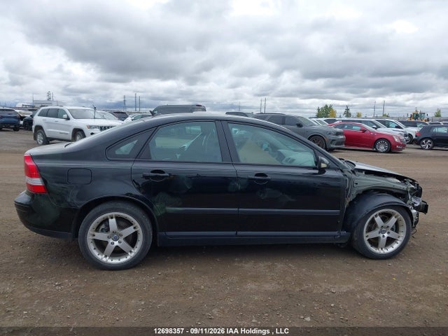2005 Volvo S40 2.4i მანქანა იყიდება აუქციონზე, vin: YV1MS382152060314, აუქციონის ნომერი: 12698357