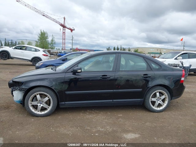 2005 Volvo S40 2.4i მანქანა იყიდება აუქციონზე, vin: YV1MS382152060314, აუქციონის ნომერი: 12698357