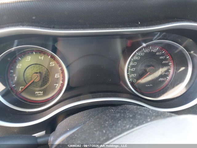 2015 Dodge Charger Sxt მანქანა იყიდება აუქციონზე, vin: 2C3CDXHG1FH835528, აუქციონის ნომერი: 12698382