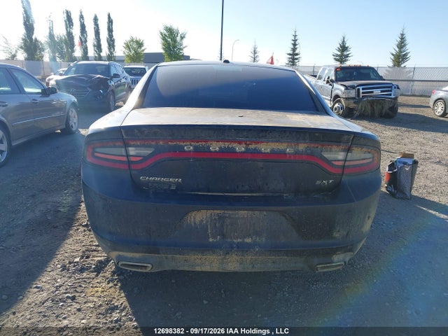 2015 Dodge Charger Sxt მანქანა იყიდება აუქციონზე, vin: 2C3CDXHG1FH835528, აუქციონის ნომერი: 12698382