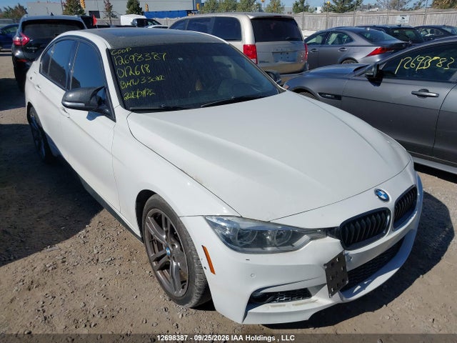 WBA8D9C58JA012618 BMW 330 XI