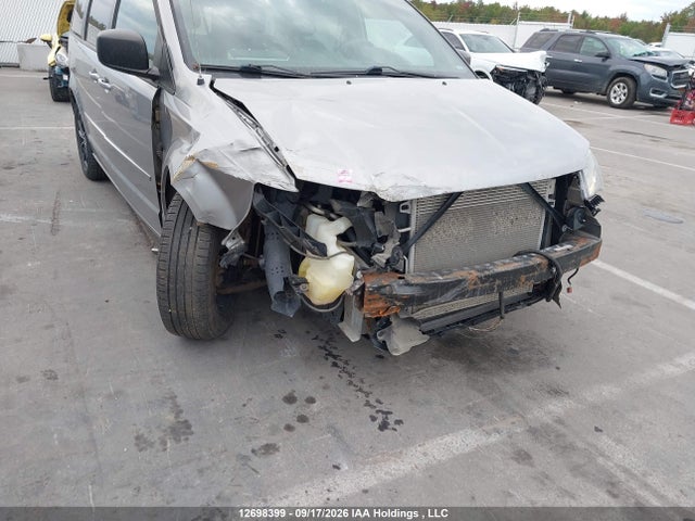 2016 Dodge Grand Caravan მანქანა იყიდება აუქციონზე, vin: 2C4RDGBGXGR400260, აუქციონის ნომერი: 12698399