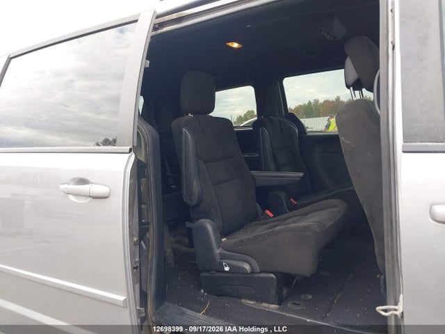 2016 Dodge Grand Caravan მანქანა იყიდება აუქციონზე, vin: 2C4RDGBGXGR400260, აუქციონის ნომერი: 12698399