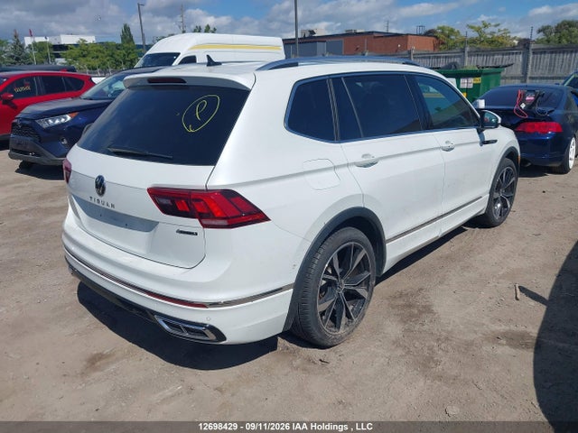 Продаж на аукціоні авто 2022 Volkswagen Tiguan Sel R-line, vin: 3VV4B7AX5NM061303, номер лоту: 12698429