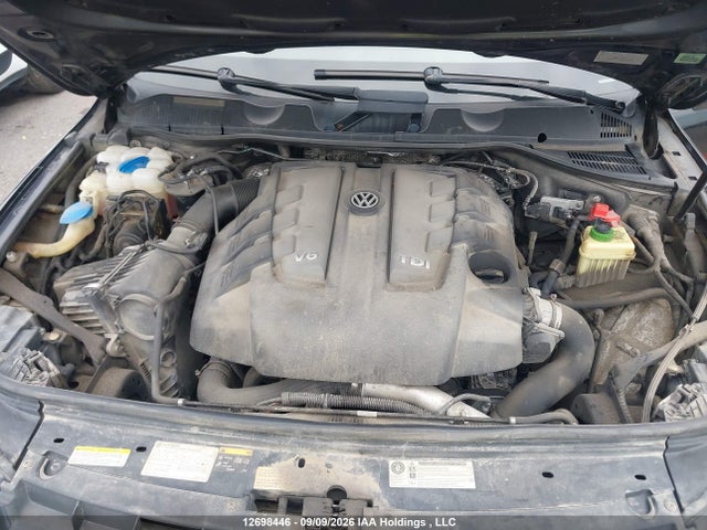Volkswagen Touareg 2014 WVGEP9BP4ED012633 Image 10