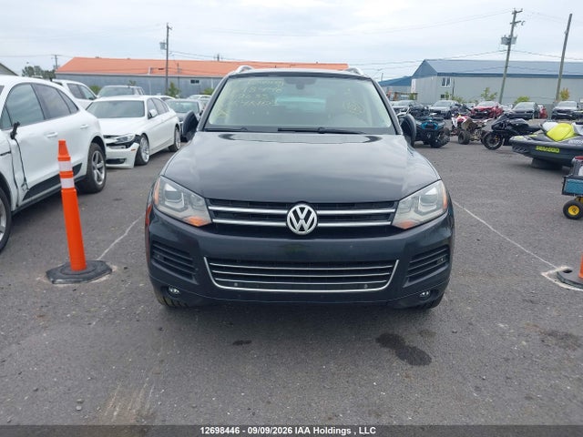Volkswagen Touareg 2014 WVGEP9BP4ED012633 Image 11