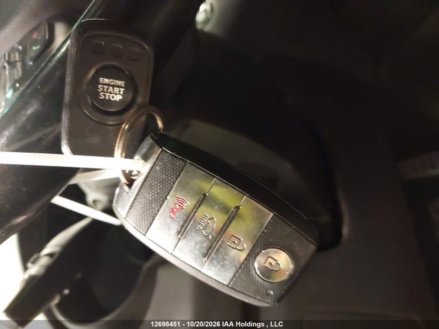 12698451 :رقم المزاد ، 5XYPKDA16GG053975 vin ، 2016 Kia Sorento 2.0l Sx مزاد بيع