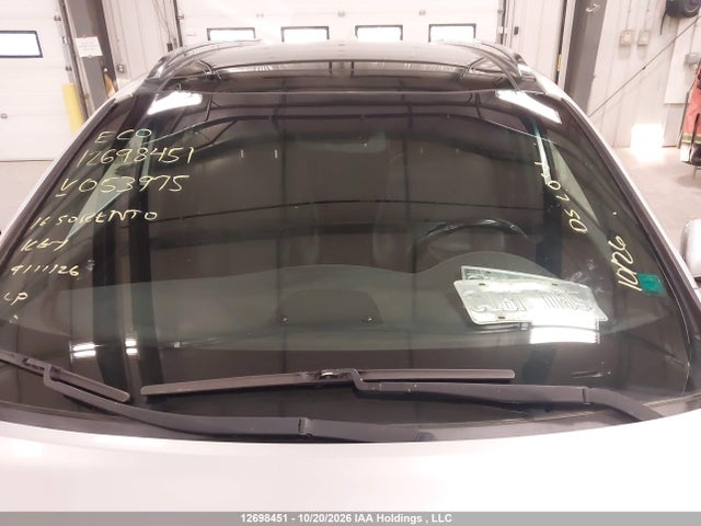 12698451 :رقم المزاد ، 5XYPKDA16GG053975 vin ، 2016 Kia Sorento 2.0l Sx مزاد بيع