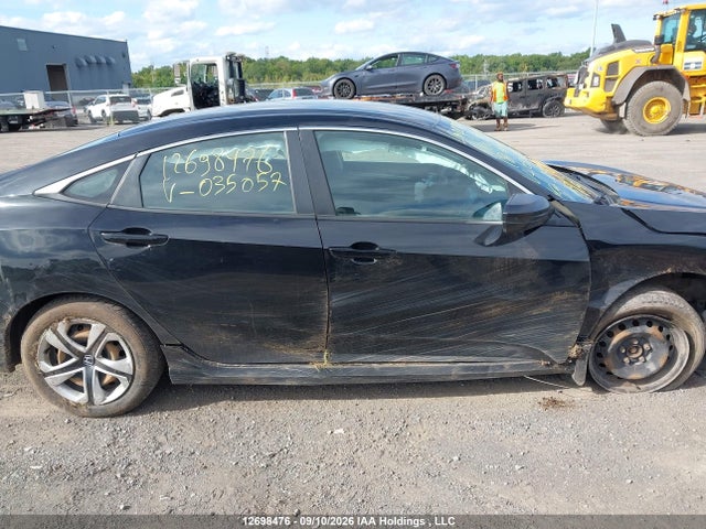 Honda Civic Dx 2018 2HGFC2E27JH035057 Image 13