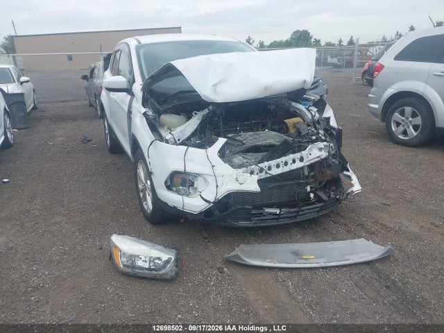 Продажа на аукционе авто 2017 Ford Escape Se, vin: 1FMCU9GD6HUA84663, номер лота: 12698502