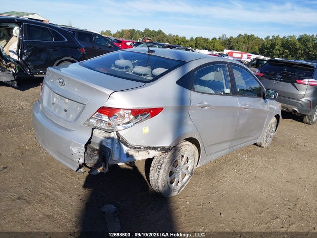 12698603 :رقم المزاد ، KMHCT4AE4DU364342 vin ، 2013 Hyundai Accent Gl مزاد بيع