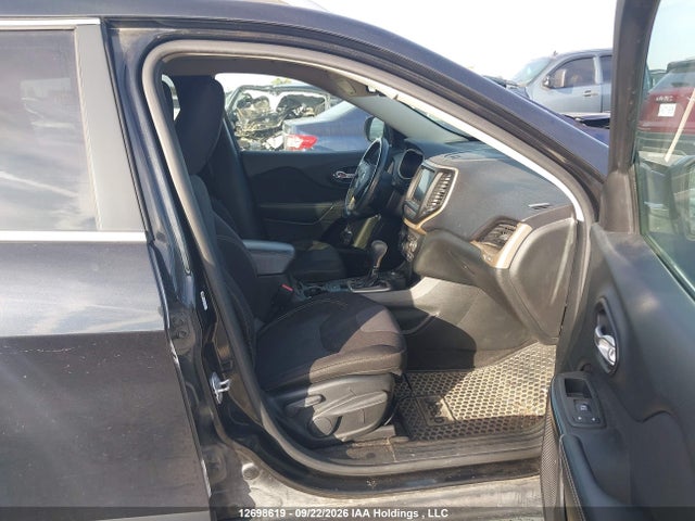 12698619 :رقم المزاد ، 1C4PJMCB8FW533476 vin ، 2015 Jeep Cherokee North مزاد بيع