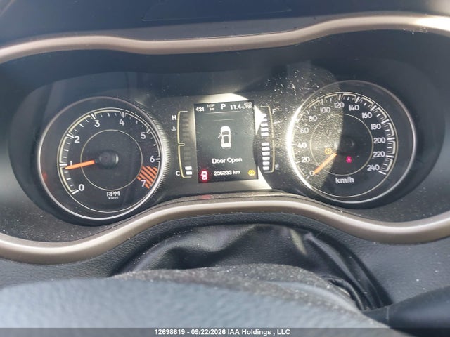 12698619 :رقم المزاد ، 1C4PJMCB8FW533476 vin ، 2015 Jeep Cherokee North مزاد بيع