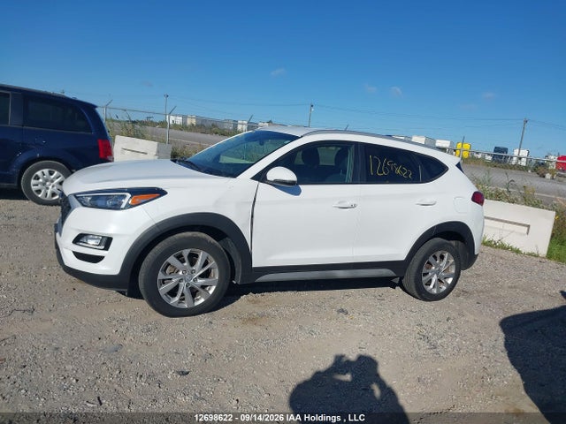 Продажа на аукционе авто 2021 Hyundai Tucson Limited/sel/sport/ultimate/value, vin: KM8J3CA46MU393124, номер лота: 12698622